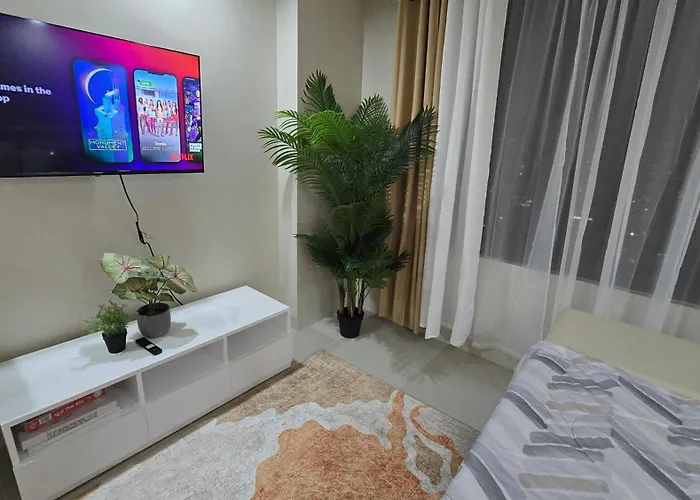 Cozy At Baseline Prestige In The Heart Of Cebu